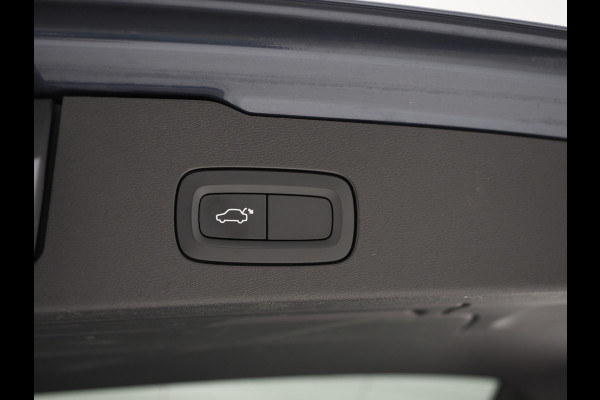 Volvo V60 2.0 T6 Twin Engine AWD Inscription | Panoramadak | Trekhaak | Camera | Memory | LED | Carplay