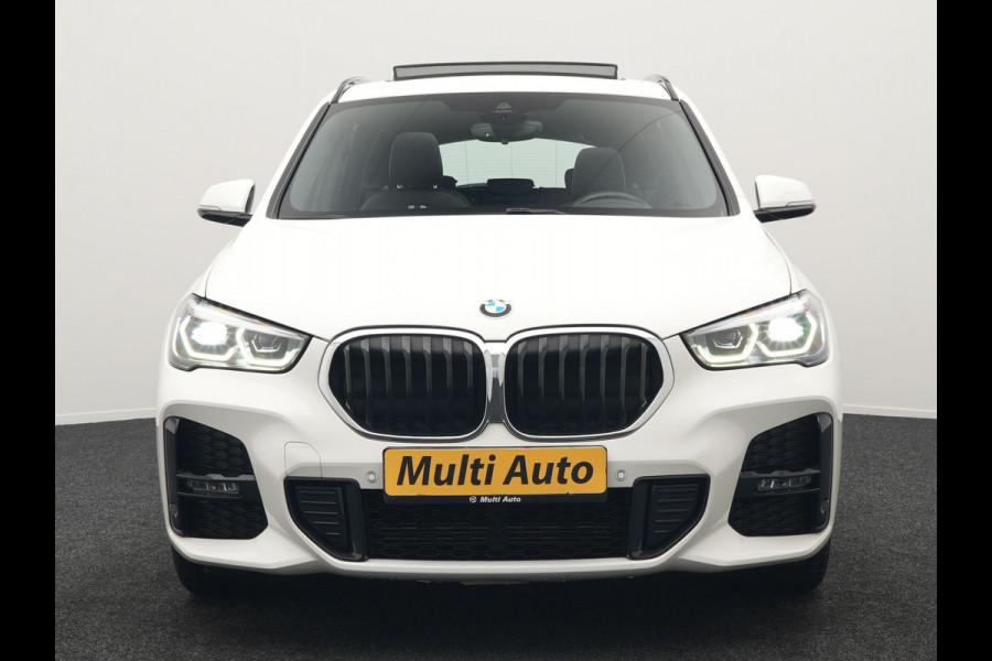 BMW X1 xDrive25e M Sport Plug in Hybrid 221pk Dealer O.H | PHEV | Panodak | Carplay | LED | DAB | Sportstoelen Verwarmd | Navi Prof |