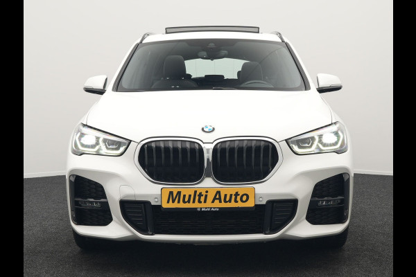 BMW X1 xDrive25e M Sport Plug in Hybrid 221pk Dealer O.H | PHEV | Panodak | Carplay | LED | DAB | Sportstoelen Verwarmd | Navi Prof |