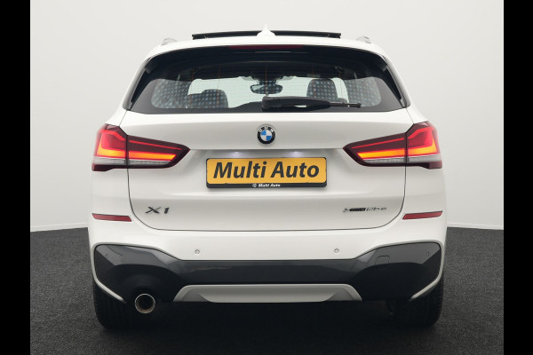 BMW X1 xDrive25e M Sport Plug in Hybrid 221pk Dealer O.H | PHEV | Panodak | Carplay | LED | DAB | Sportstoelen Verwarmd | Navi Prof |