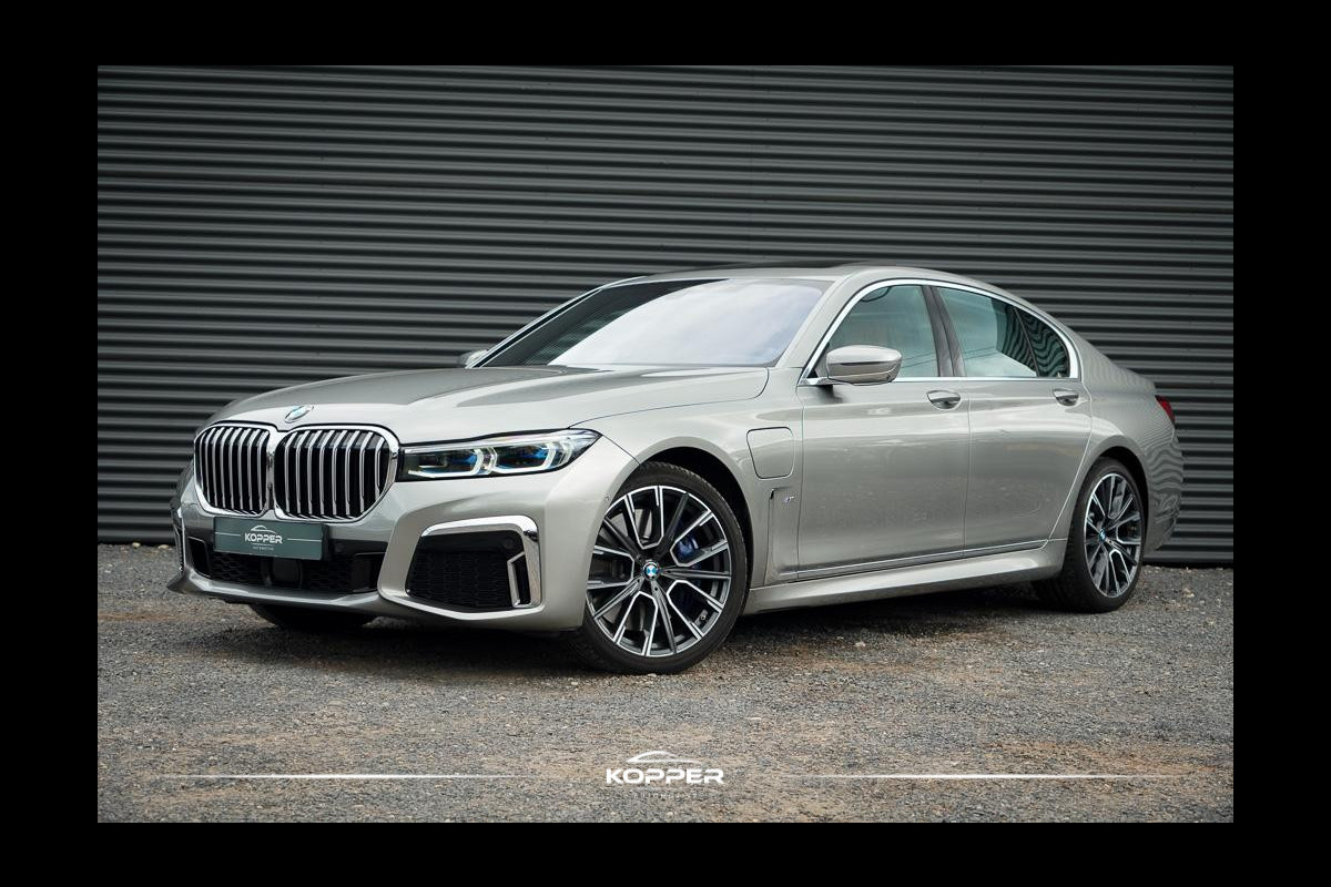 BMW 7 Serie 745e High Executive / M-Sport / Schuifdak / NL Auto / Nieuwe Accu