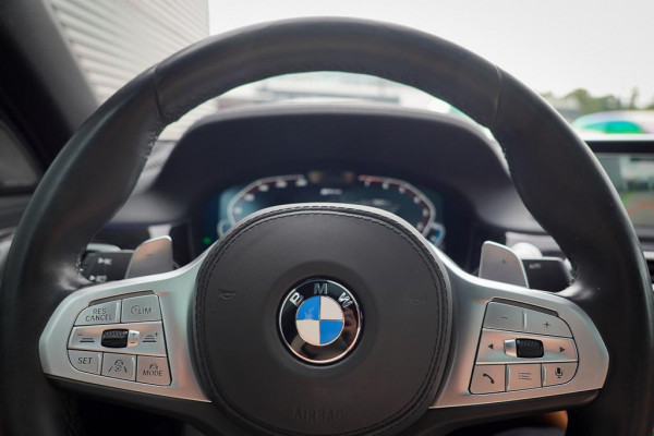 BMW 7 Serie 745e High Executive / M-Sport / Schuifdak / NL Auto / Nieuwe Accu