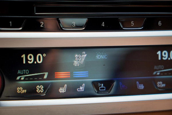 BMW 7 Serie 745e High Executive / M-Sport / Schuifdak / NL Auto / Nieuwe Accu