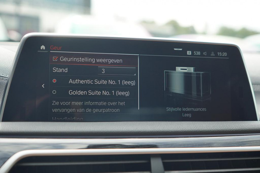 BMW 7 Serie 745e High Executive / M-Sport / Schuifdak / NL Auto / Nieuwe Accu