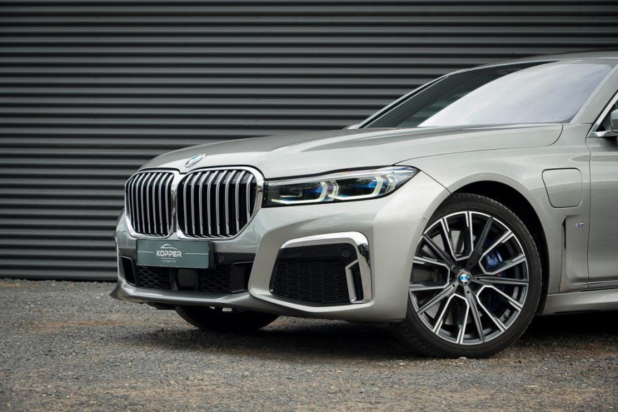 BMW 7 Serie 745e High Executive / M-Sport / Schuifdak / NL Auto / Nieuwe Accu