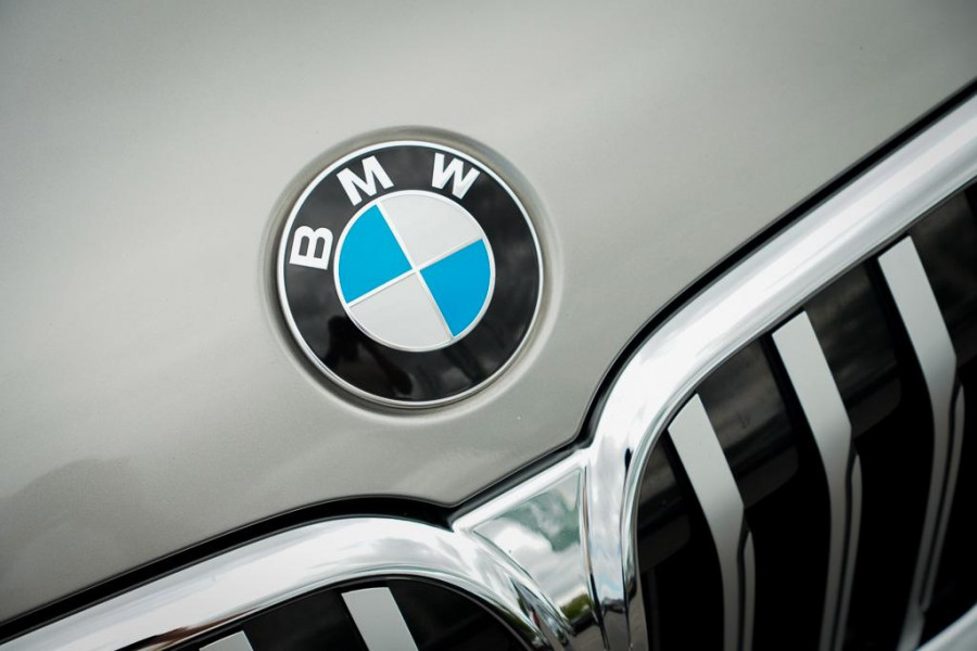 BMW 7 Serie 745e High Executive / M-Sport / Schuifdak / NL Auto / Nieuwe Accu