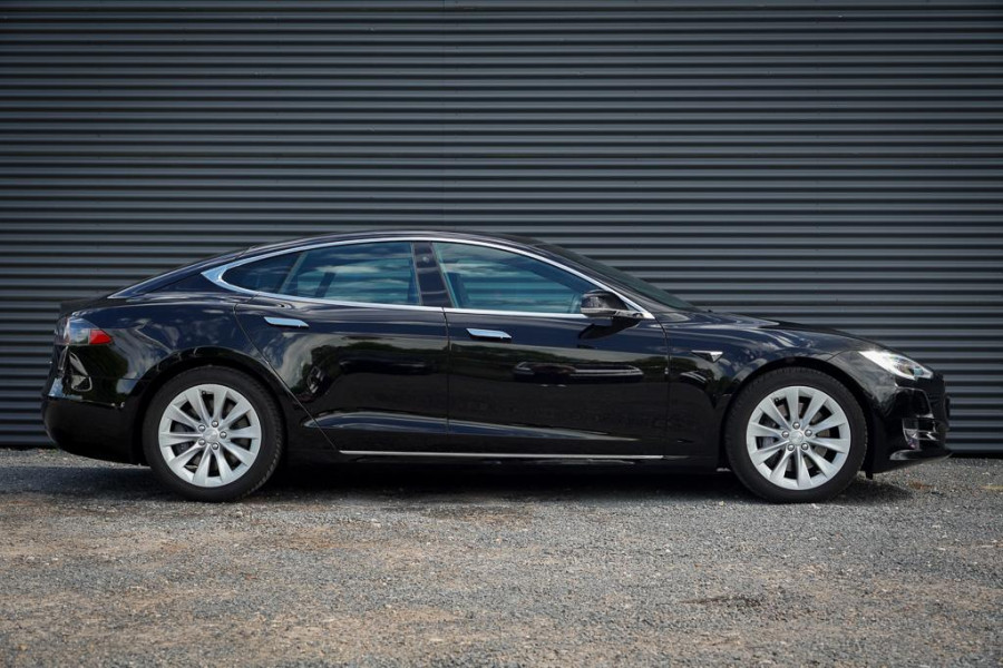 Tesla Model S 75D Base / CCS / Enhanced Autopilot