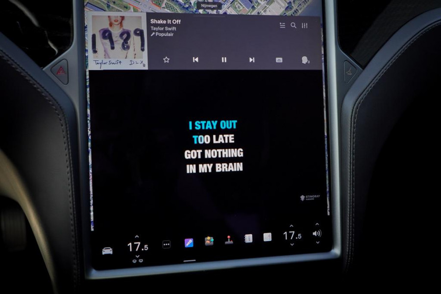 Tesla Model S 75D Base / CCS / Enhanced Autopilot