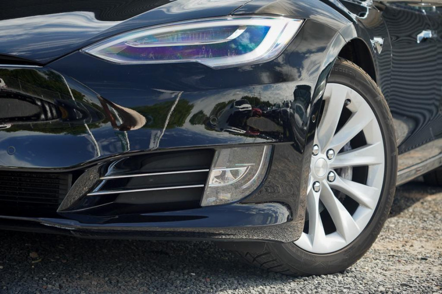 Tesla Model S 75D Base / CCS / Enhanced Autopilot