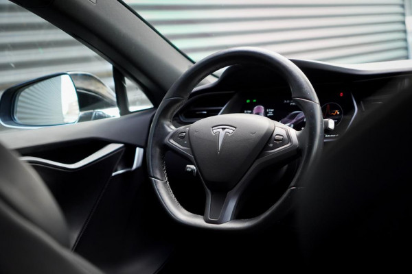 Tesla Model S 75D Base / CCS / Enhanced Autopilot