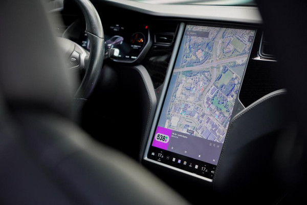 Tesla Model S 75D Base / CCS / Enhanced Autopilot