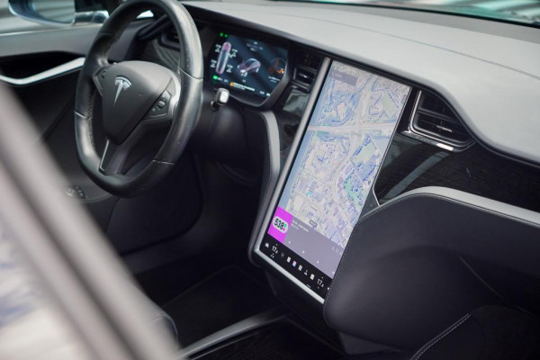 Tesla Model S 75D Base / CCS / Enhanced Autopilot
