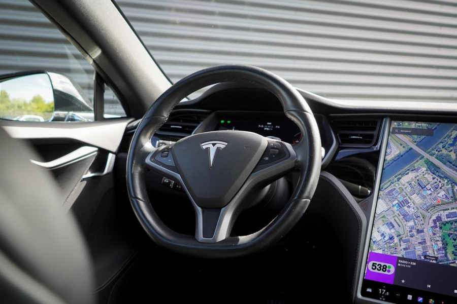 Tesla Model S 75D Base / CCS / Enhanced Autopilot