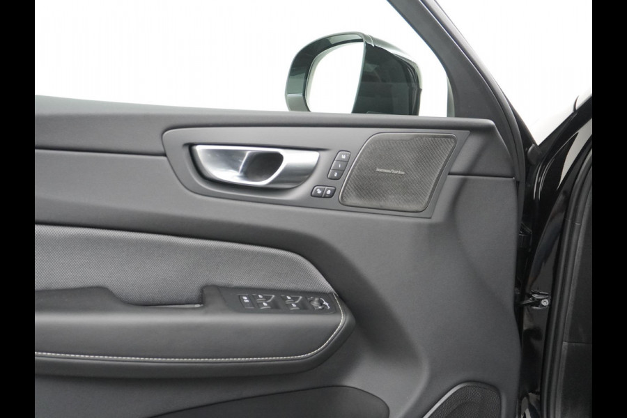 Volvo XC60 2.0 T8 Plug-in hybrid AWD Black Edition LONG RANGE | PANO| STOEL/STUUR VERW.| 360 CAMERA| HARMAN KARDON| ELEK. STOEL MET MEMORY|