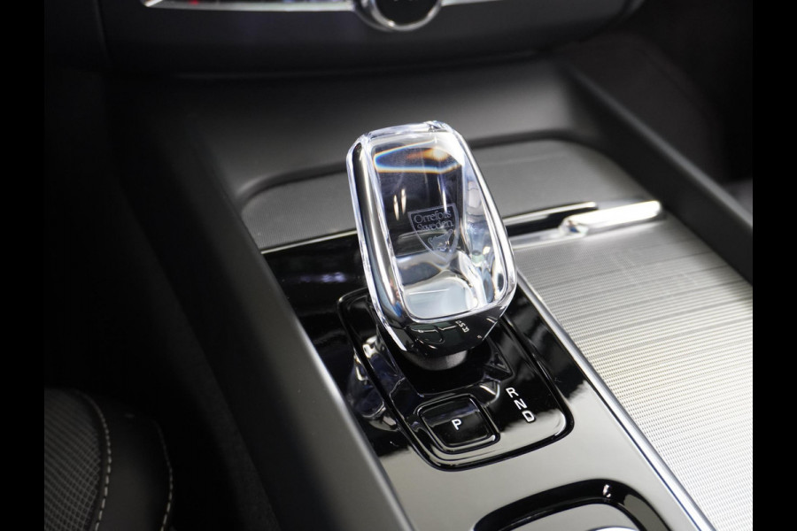 Volvo XC60 2.0 T8 Plug-in hybrid AWD Black Edition LONG RANGE | PANO| STOEL/STUUR VERW.| 360 CAMERA| HARMAN KARDON| ELEK. STOEL MET MEMORY|