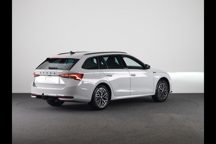 Škoda Octavia Combi Sportline Tour m-HEV 1.5 TSI 150 pk 7 versn. DSG | Panoramadak | Trekhaak wegklapbaar | Navigatie pakket | Winter pakket
