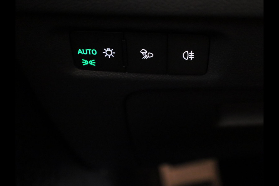 Škoda Octavia Combi Sportline Tour m-HEV 1.5 TSI 150 pk 7 versn. DSG | Panoramadak | Trekhaak wegklapbaar | Navigatie pakket | Winter pakket