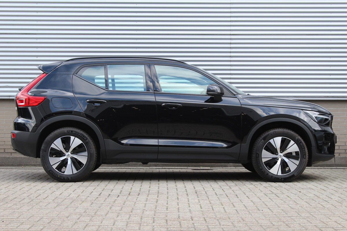 Volvo XC40 1.5 T4 Plug-in hybrid Plus Dark | Trekhaak | H/K | Pilot Assist | Memory | Navigatie | 360 Camera