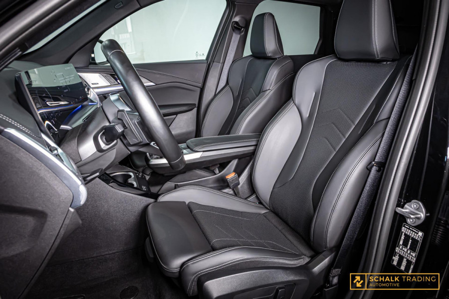 BMW X1 SDrive20i|M-sport|Pano|E-stoel|Fabrieksgarantie|H&K