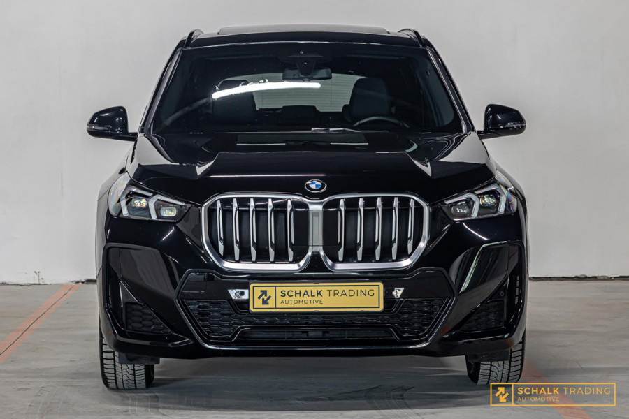 BMW X1 SDrive20i|M-sport|Pano|E-stoel|Fabrieksgarantie|H&K