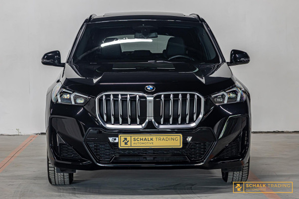 BMW X1 SDrive20i|M-sport|Pano|E-stoel|Fabrieksgarantie|H&K