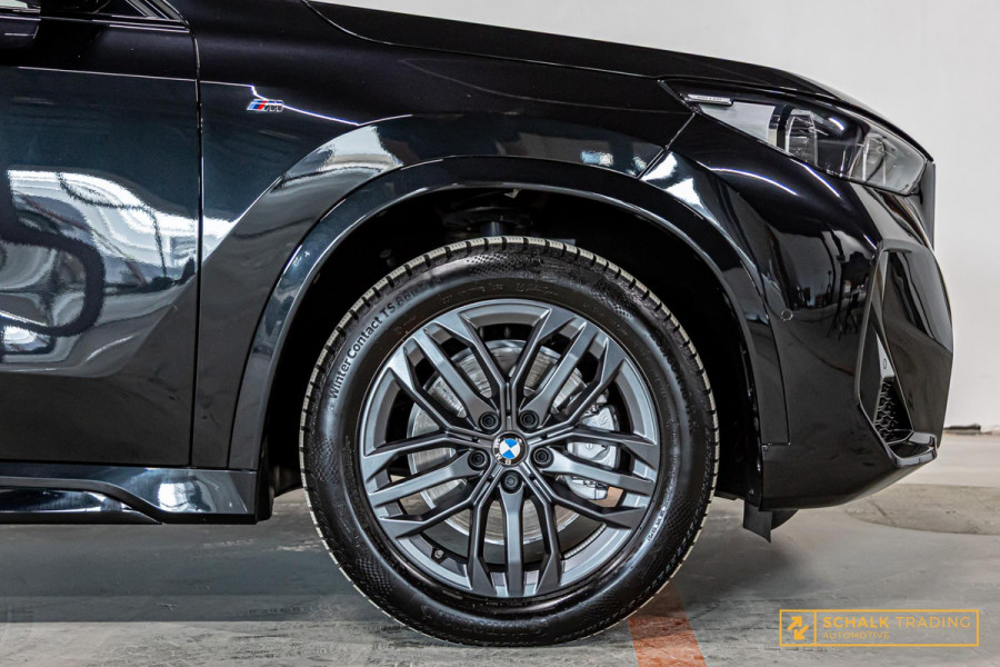 BMW X1 SDrive20i|M-sport|Pano|E-stoel|Fabrieksgarantie|H&K