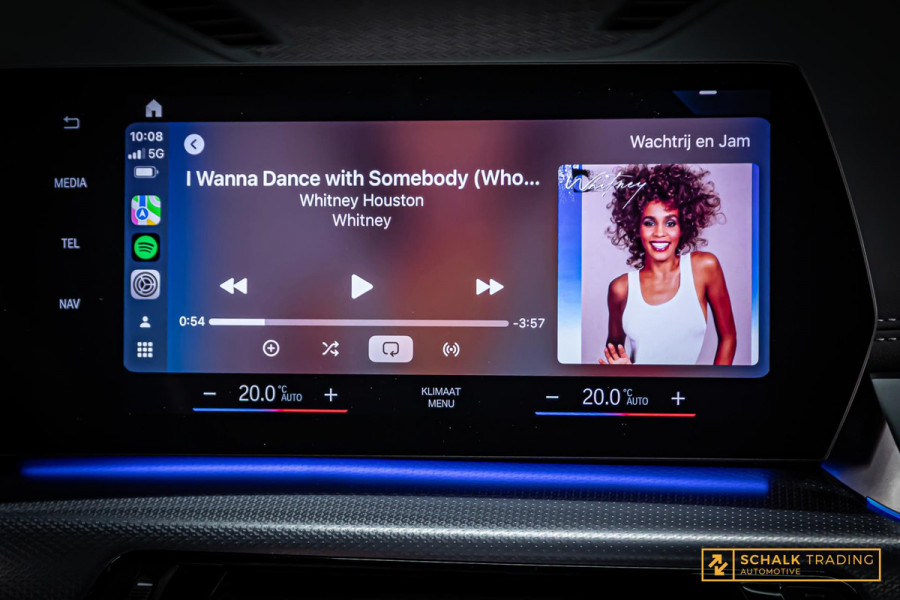 BMW X1 SDrive20i|M-sport|Pano|E-stoel|Fabrieksgarantie|H&K