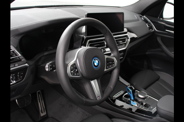 BMW iX3 Executive 74 kWh M-sport Leder Panoramisch schuif-kanteldak Navigatie Led Camera 360 Electrisch bedienbare achterklep