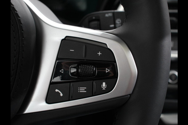 BMW iX3 Executive 74 kWh M-sport Leder Panoramisch schuif-kanteldak Navigatie Led Camera 360 Electrisch bedienbare achterklep