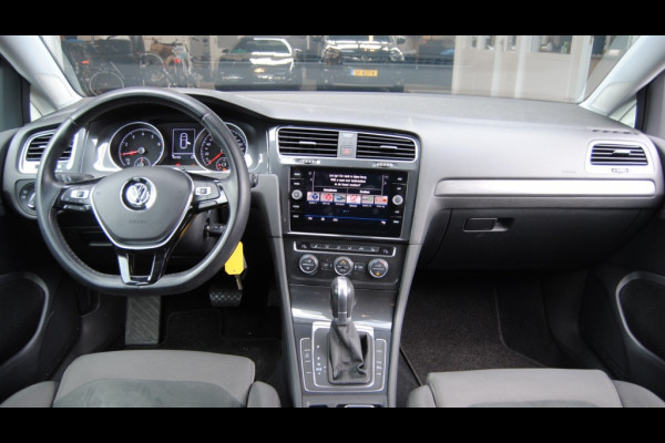 Volkswagen Golf 1.5 TSI CL Bns | APPLE CARPLAY/ GROOT NAVI