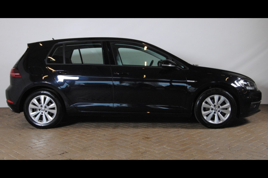 Volkswagen Golf 1.5 TSI CL Bns | APPLE CARPLAY/ GROOT NAVI