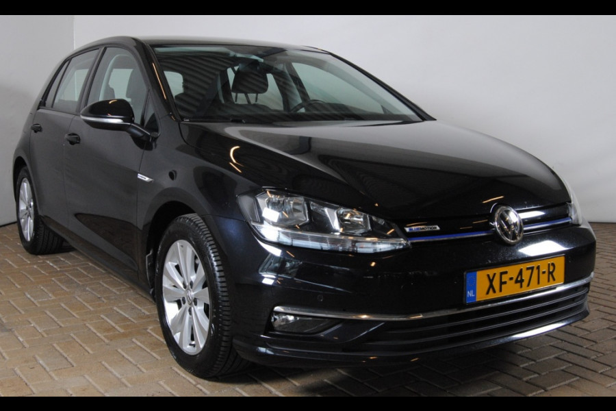 Volkswagen Golf 1.5 TSI CL Bns | APPLE CARPLAY/ GROOT NAVI