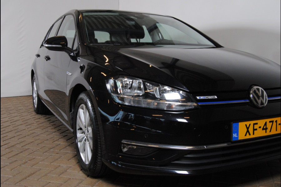 Volkswagen Golf 1.5 TSI CL Bns | APPLE CARPLAY/ GROOT NAVI