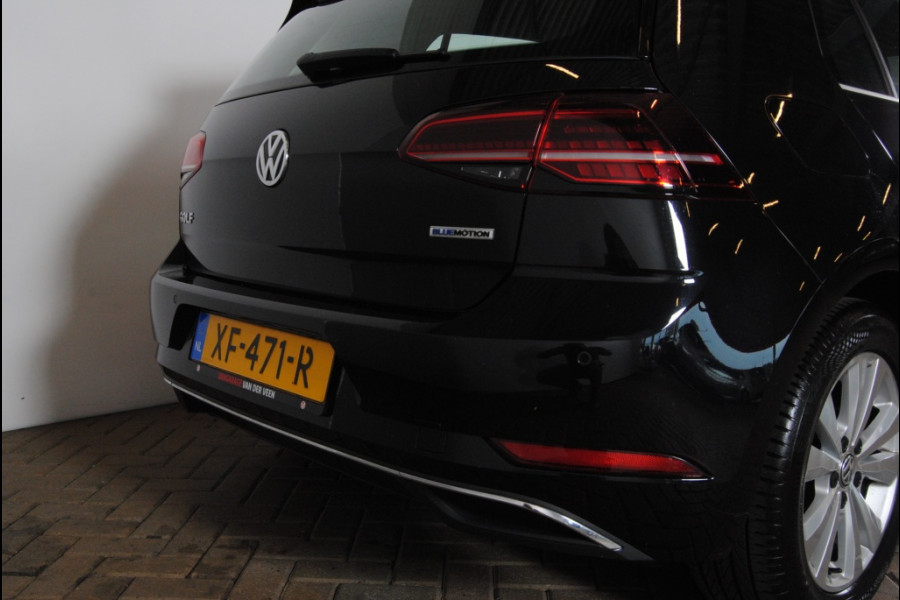 Volkswagen Golf 1.5 TSI CL Bns | APPLE CARPLAY/ GROOT NAVI