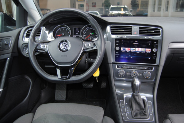 Volkswagen Golf 1.5 TSI CL Bns | APPLE CARPLAY/ GROOT NAVI
