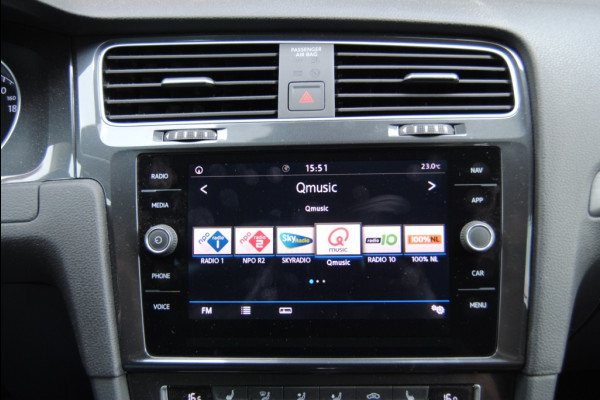 Volkswagen Golf 1.5 TSI CL Bns | APPLE CARPLAY/ GROOT NAVI
