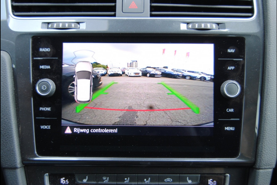 Volkswagen Golf 1.5 TSI CL Bns | APPLE CARPLAY/ GROOT NAVI