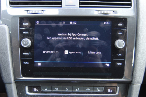 Volkswagen Golf 1.5 TSI CL Bns | APPLE CARPLAY/ GROOT NAVI