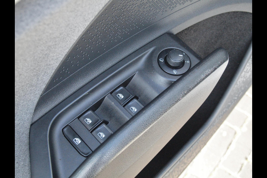 Škoda ENYAQ iV 80 | Camera | Apple Carplay | Sfeerverlichting | Cruise Control |
