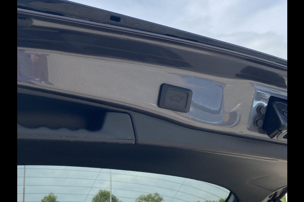 Toyota RAV4 2.5 Plug-in Hybrid AWD GR SPORT | Stoelverwarming | Stuurwielverwarming | Climate Control | Head Up Display