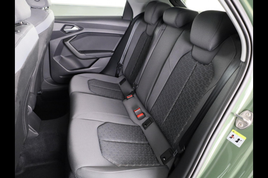 Audi A1 25 TFSI Advanced Edition 95pk|Private lease vanaf € 558,- pm |  Navigatie via App | Sportstoelen | Led verlichting