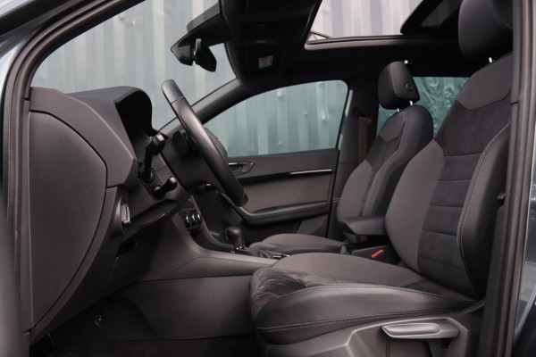 Seat Ateca 1.5 TSI Xcellence / PANO / KEYLESS / VIRTUAL / 360 / ACC / CARPLAY