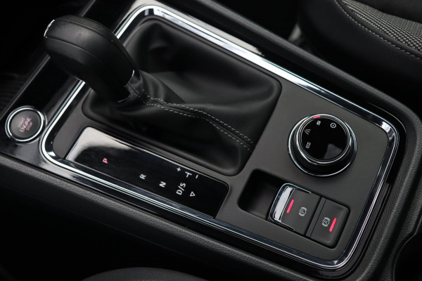 Seat Ateca 1.5 TSI Xcellence / PANO / KEYLESS / VIRTUAL / 360 / ACC / CARPLAY