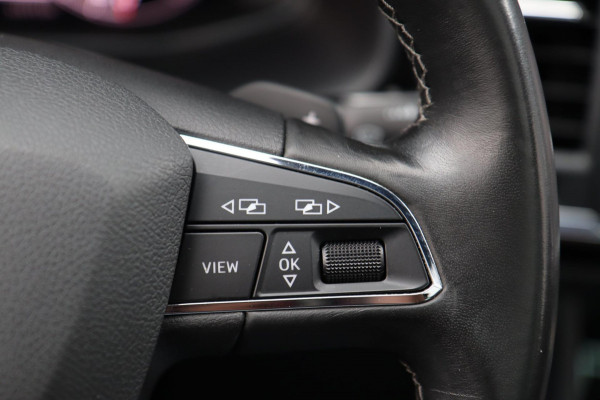 Seat Ateca 1.5 TSI Xcellence / PANO / KEYLESS / VIRTUAL / 360 / ACC / CARPLAY