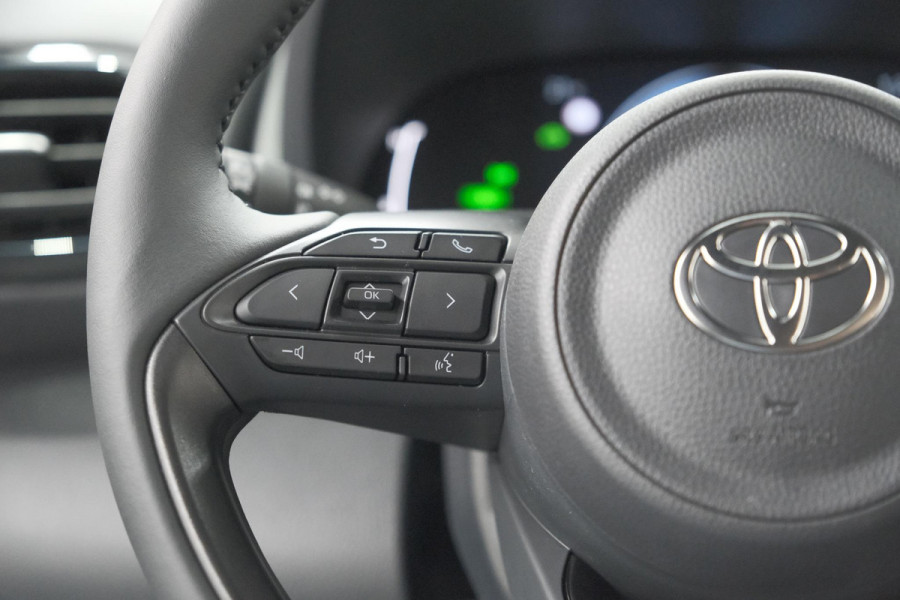 Toyota Yaris Cross 1.5 Hybrid 130 AT Teamplayer | Camera | Dodehoekdetectie | Apple Carplay | Parkeersensoren | Stoelverwarming