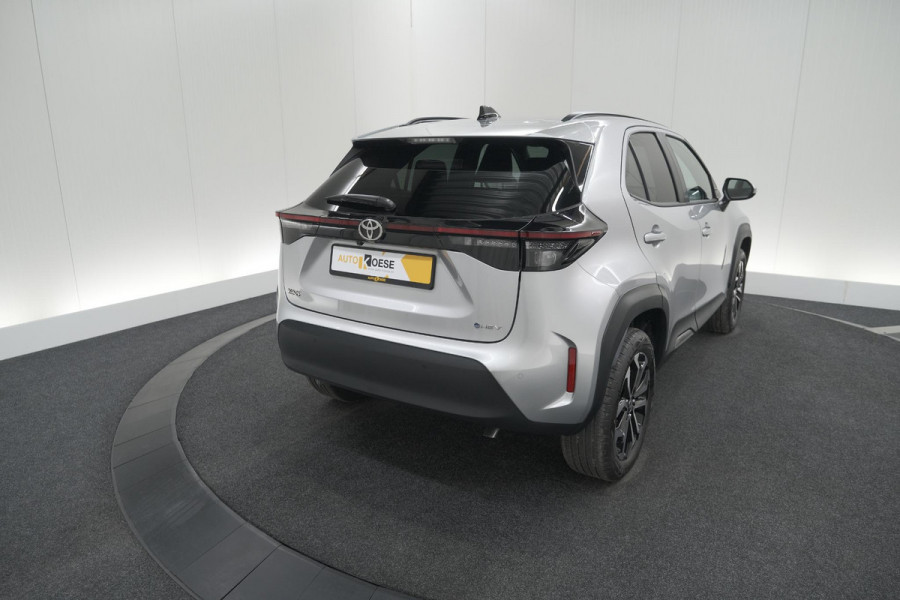 Toyota Yaris Cross 1.5 Hybrid 130 AT Teamplayer | Camera | Dodehoekdetectie | Apple Carplay | Parkeersensoren | Stoelverwarming