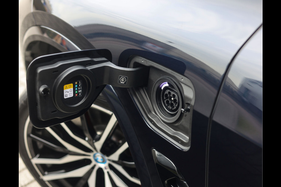 BMW X5 50e xDrive | Pano - Trekhaak - HUD