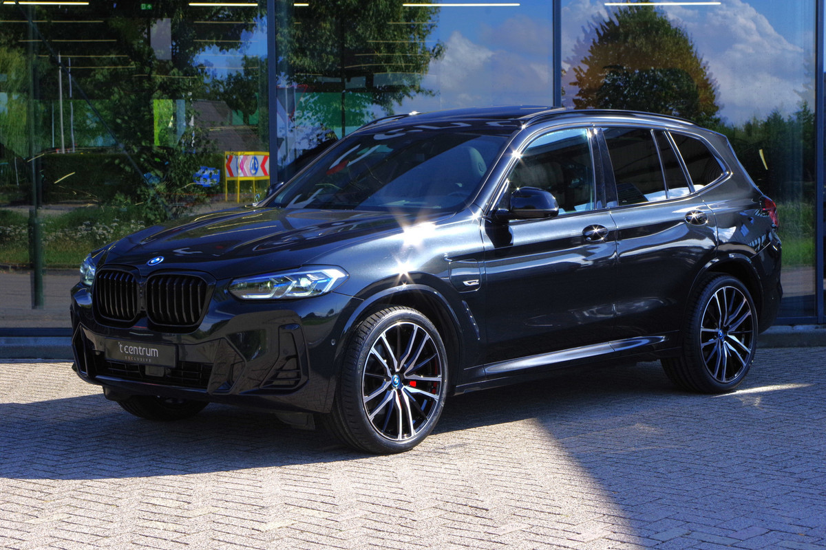 BMW X3 xDrive30e High Executive 293 PK PHEV, 360 Camera, Panoramadak, Driving As. Professional BMW X3 xDrive30e High Executive 293 PK PHEV, 360 Camera, Panoramadak, Driving As. Professional