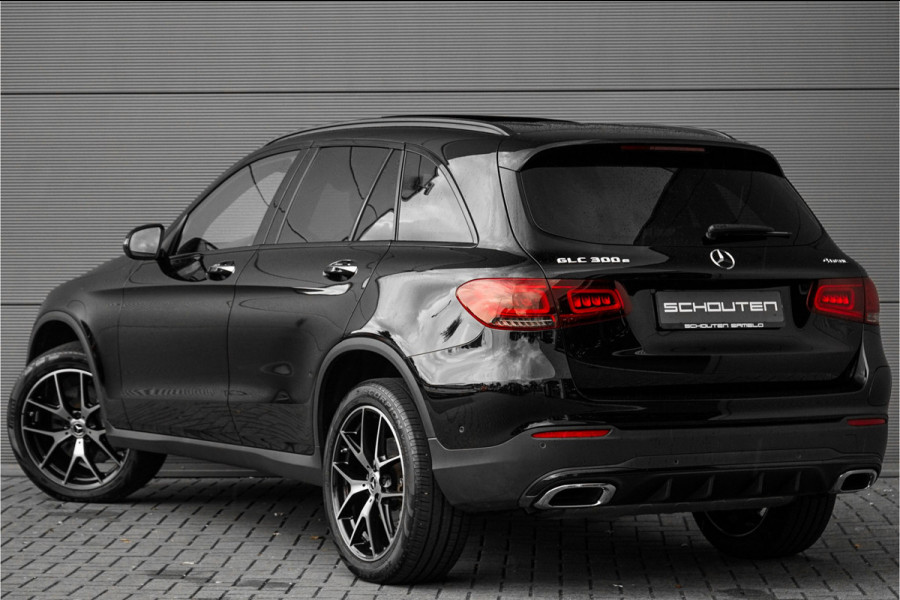 Mercedes-Benz GLC 300e 4MATIC AMG Line Pano CarPlay 20"