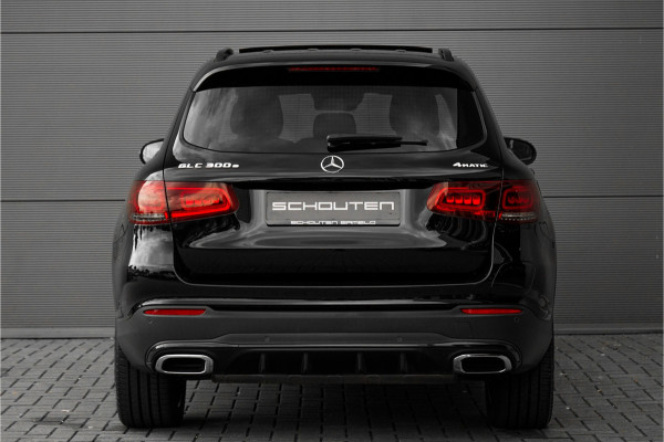 Mercedes-Benz GLC 300e 4MATIC AMG Line Pano CarPlay 20"